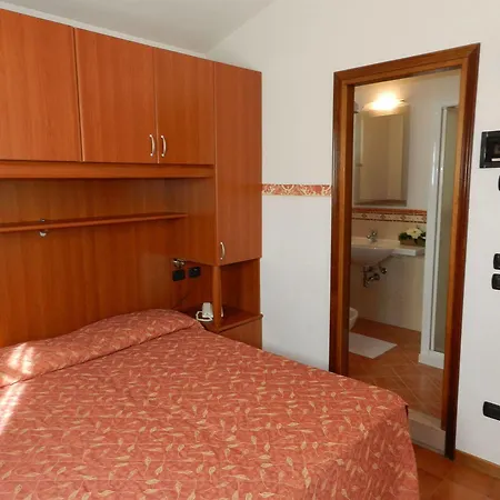 מלון Il Castello 3*