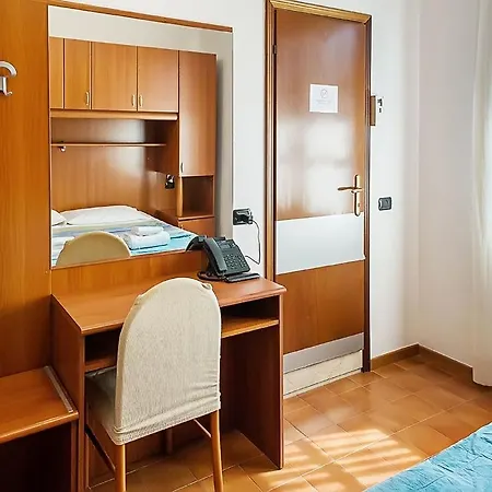 Il Castello 3* 포촐렌고