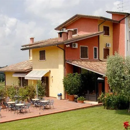 Il Castello Szálloda Pozzolengo