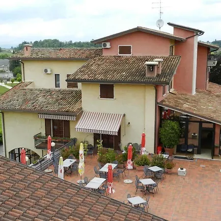 Il Castello Szálloda 3*